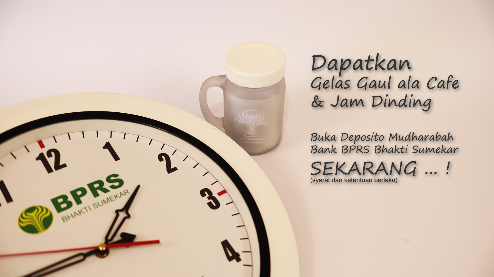 Ingin gelas gaul ala cafe dan jam dinding elegante?